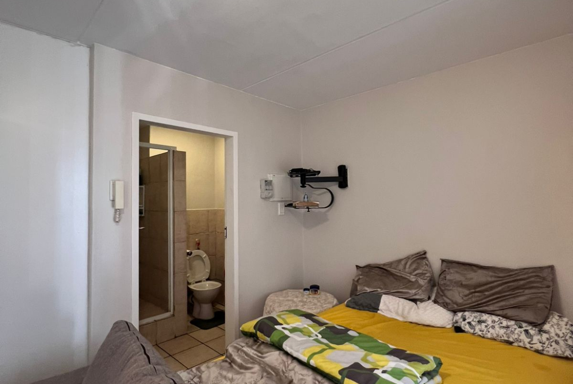 PHOTO-2025-10-07-18-43-57