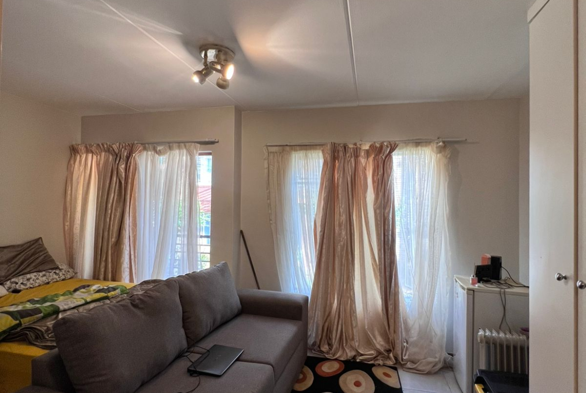 PHOTO-2025-10-07-18-44-40