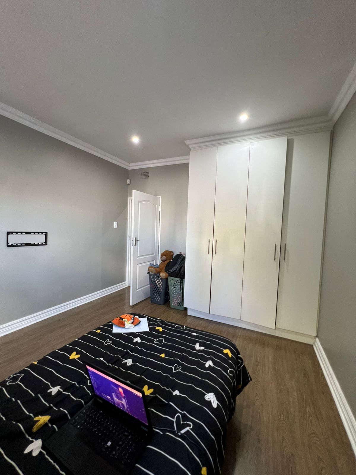 0195608b-6502-470c-8fde-98bf4976b03e