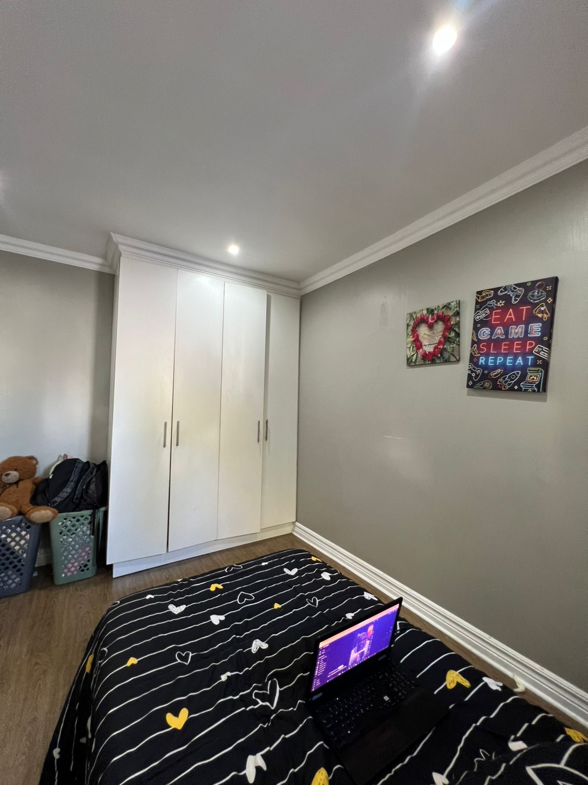 25d7f96b-1554-459e-9292-6feaf97a9833